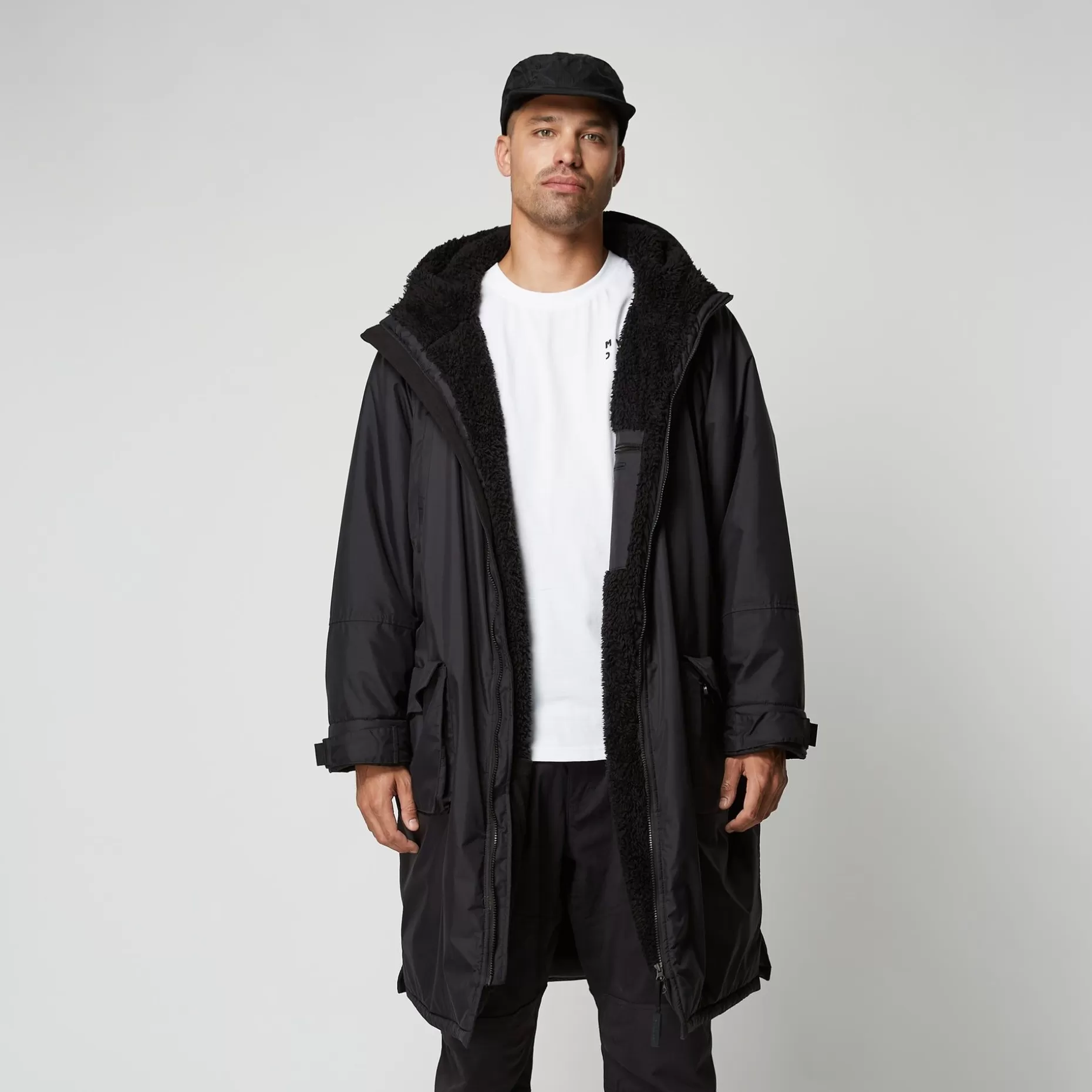 Mystic Jackets>Dts Poncho Explore
