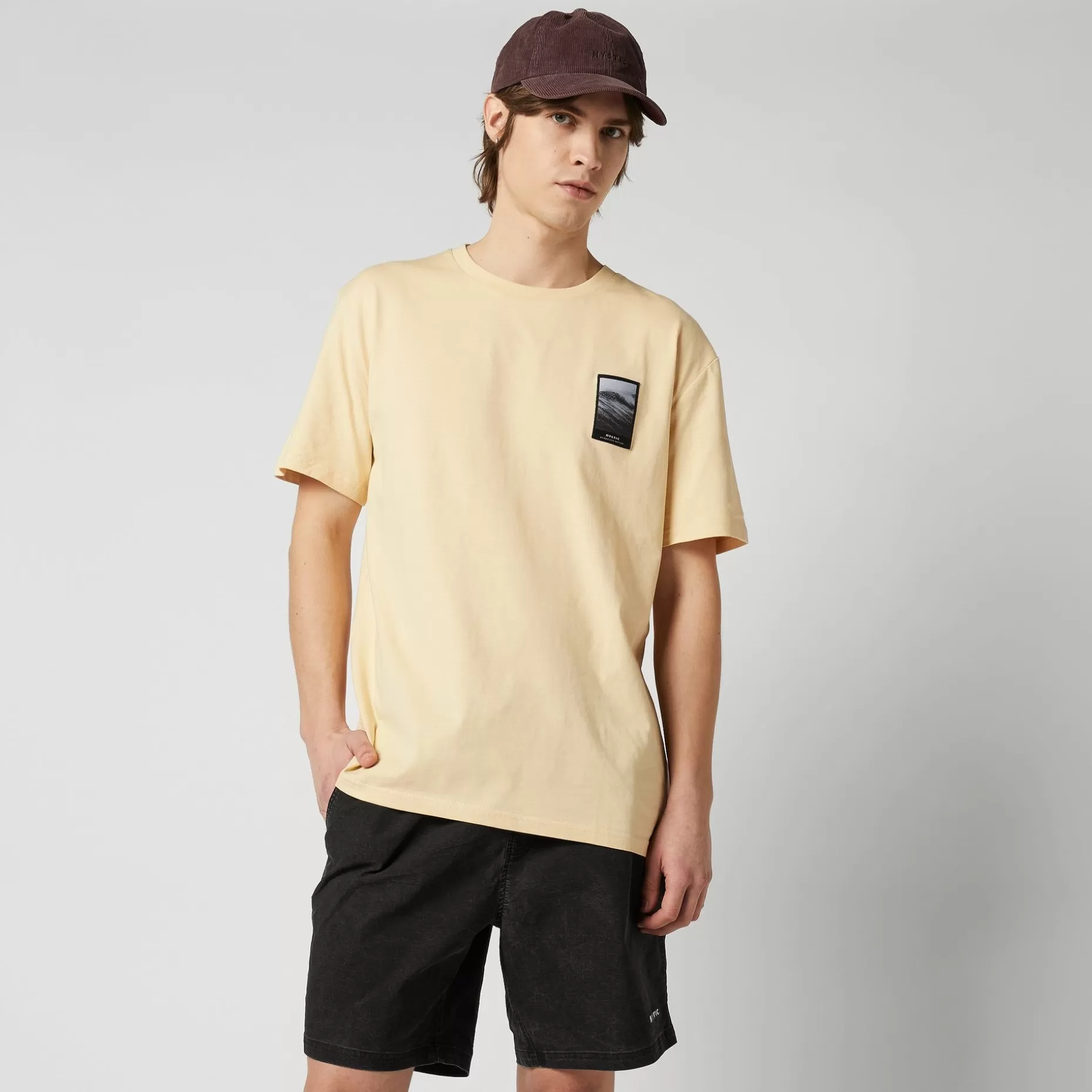 Mystic T-Shirts>Realm