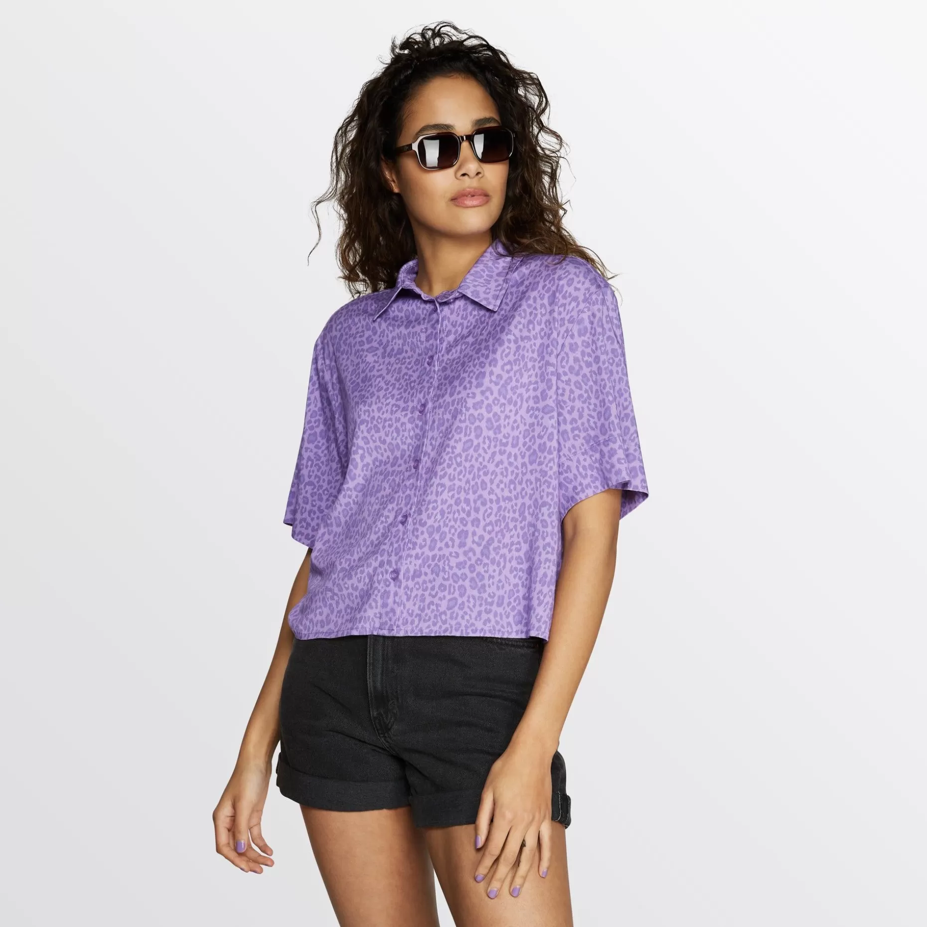 Mystic Tees & Tops>Roar